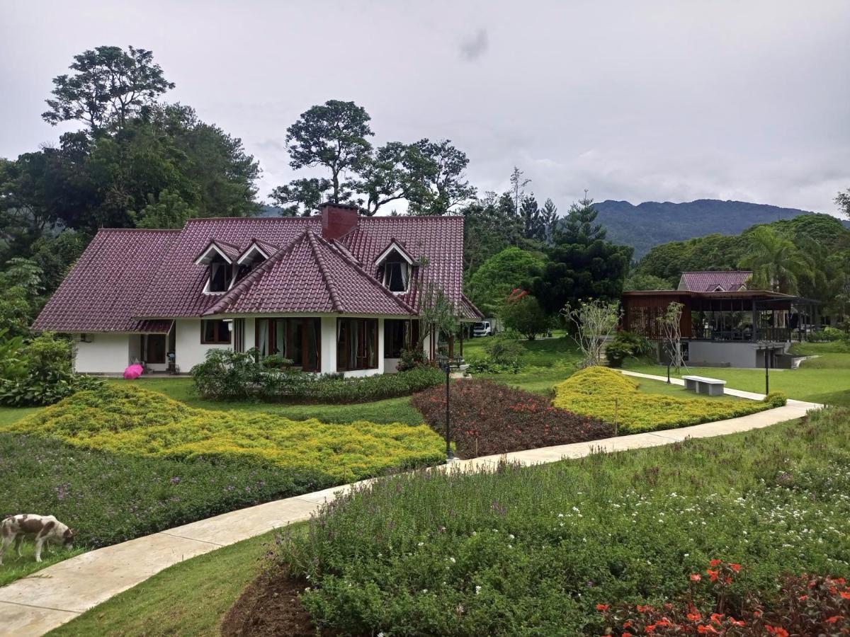 Gardenia Park Melur * Puncak